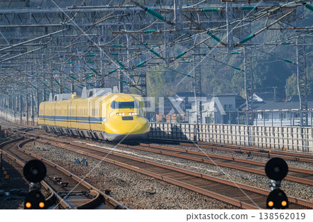 新幹線醫生Doctor Yellow 138562019