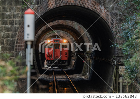 地方鐵路的魅力:蓋比線-三個連續的隧道 地方鐵路的魅力:蓋比線-三個連續的隧道 138562848