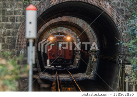 The charm of local train lines: The Geibi Line - Three consecutive tunnels The charm of local train lines: The Geibi Line - Three consecutive tunnels 138562850