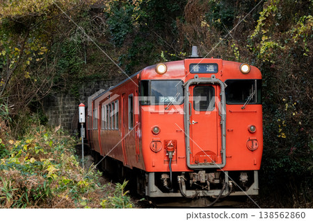 地方鐵路的魅力:蓋比線-三個連續的隧道 地方鐵路的魅力:蓋比線-三個連續的隧道 138562860