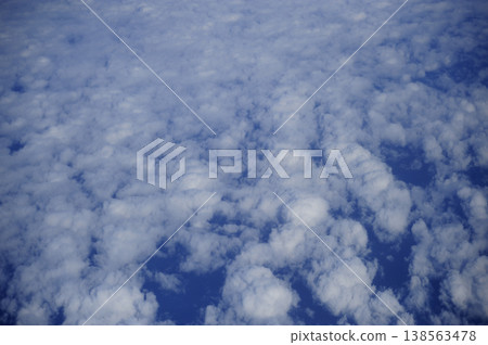 旅行的天空 138563478