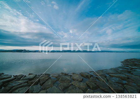Beautiful scenery of Lake Shinji in Shimane Prefecture Beautiful scenery of Lake Shinji in Shimane Prefecture 138563821