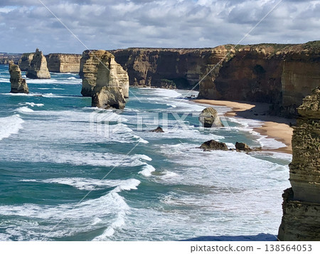 Twlve Apostles Cliff Twlve Apostles Cliff 138564053
