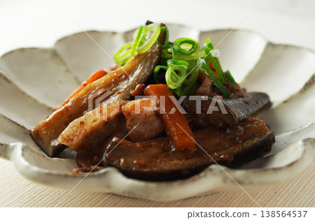 Stir-fried eggplant and pork belly with miso 138564537