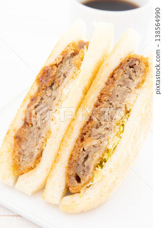 Delicious Menchi-katsu sandwich and coffee 138564990