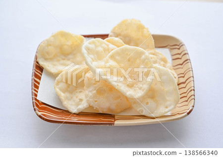 米糕、醬油和鹽味 米糕、醬油和鹽味 138566340