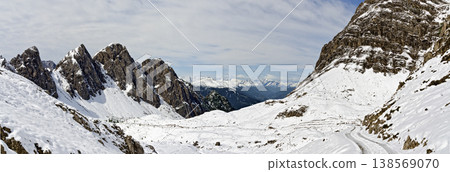 Laserz corrie of the Lienzer dolomites Laserz corrie of the Lienzer dolomites 138569070