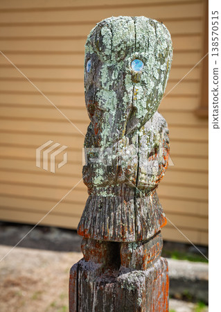 Maori wooden carved figure Tekoteko New Zealand Maori wooden carved figure Tekoteko New Zealand 138570515