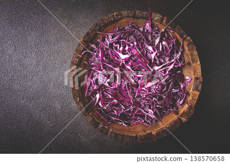 red cabbage, sliced, in a wooden salad bowl, top view, no people, red cabbage, sliced, in a wooden salad bowl, top view, no people, 138570658