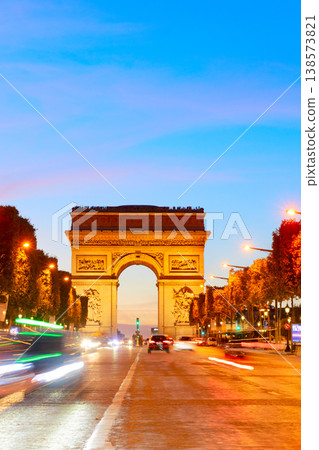 Arc de triomphe, Paris, France 138573821