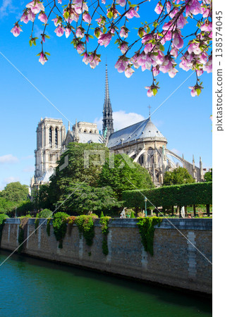 Notre Dame cathedral, Paris France Notre Dame cathedral, Paris France 138574045