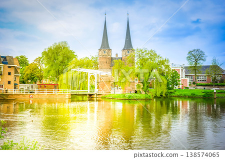 old city gate to Delft, Netherlands 138574065