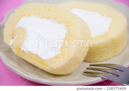 Roll cake Roll cake 138575409