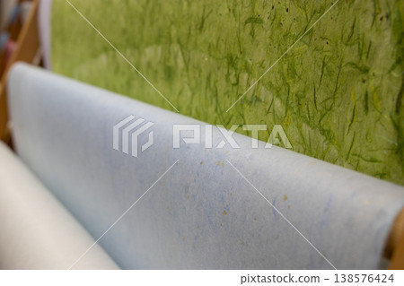 Japanese paper 138576424