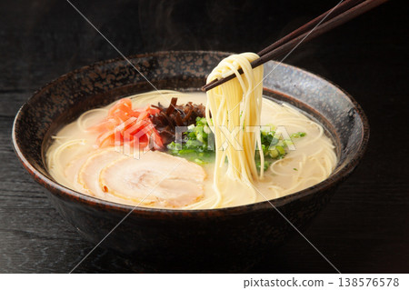 Tonkotsu ramen Tonkotsu ramen 138576578