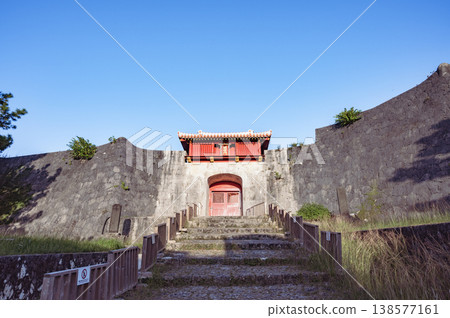 沖繩首里城京成門 138577161