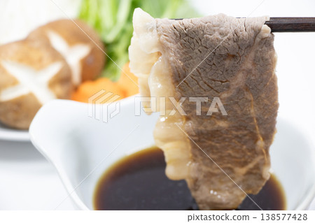 涮涮鍋配柚子醋和牛肉 138577428