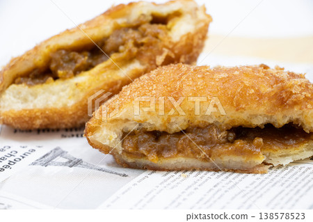 Curry bread Curry bread 138578523