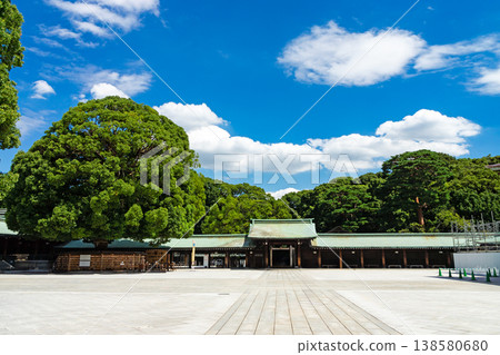 東京都澀谷區代代木上園町東門明治神宮 東京都澀谷區代代木上園町東門明治神宮 138580680