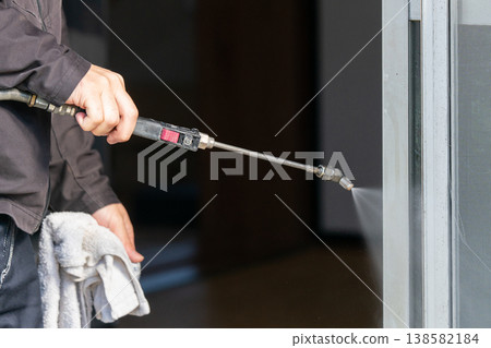 Window cleaning/high pressure washing Window cleaning/high pressure washing 138582184