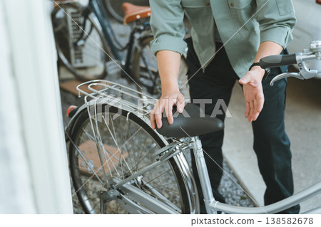 Mobile bicycle repair service 138582678