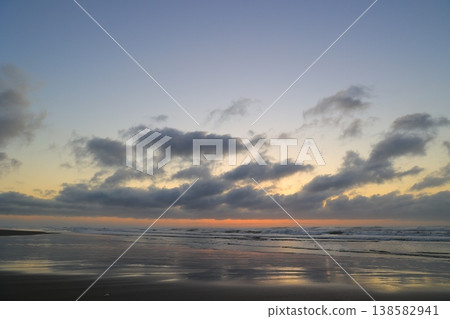 美麗的海灘日出 138582941
