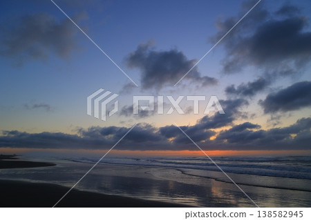 beautiful beach sunrise beautiful beach sunrise 138582945