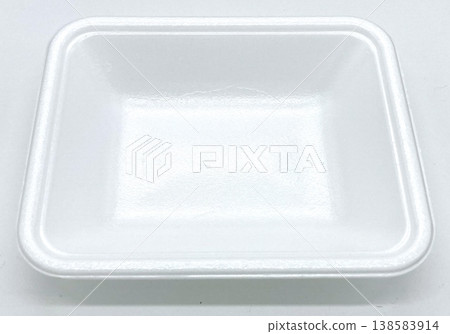 Image of a white food tray (material) 138583914