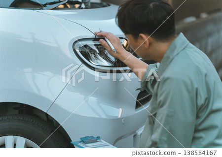 汽車現場評估 138584167