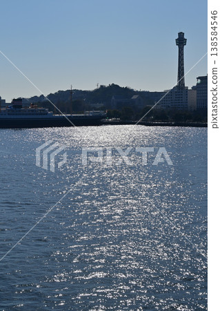 Yokohama Marine Tower 138584546