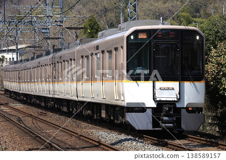 [Kintetsu] 5820 series Section Express (Osaka Line: Osaka Kyoiku University Mae - Sekiya) 138589157