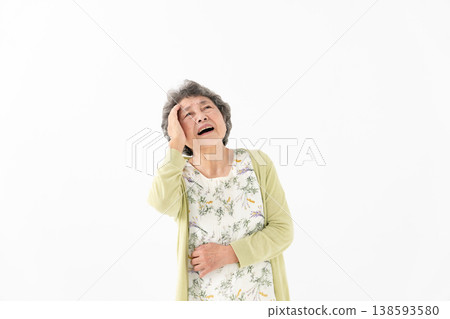 Worried senior woman Worried senior woman 138593580