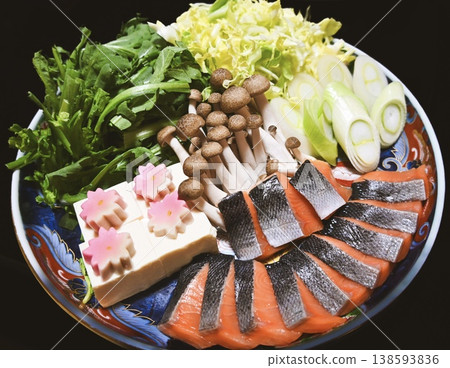 Cherry salmon hot pot, assorted hot pot ingredients 138593836