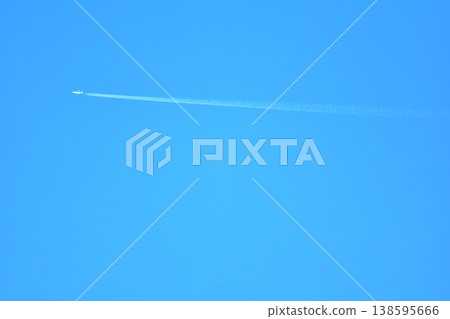 Contrail 138595666