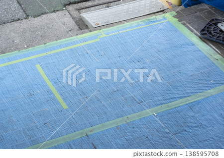 Image of protective measures at entrances and exits Image of protective measures at entrances and exits 138595708