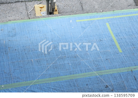 Image of protective measures at entrances and exits Image of protective measures at entrances and exits 138595709