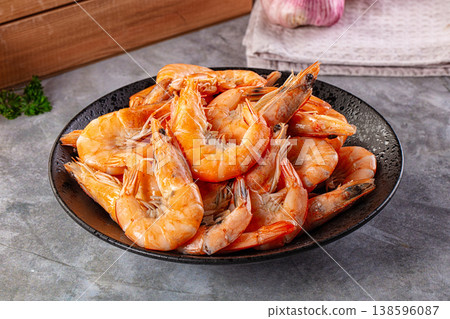 Boiled tiger prawns in the bowl Boiled tiger prawns in the bowl 138596087