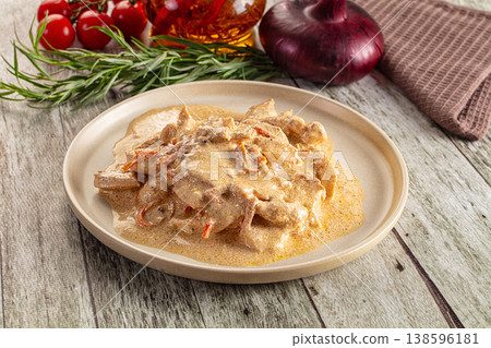 Roasted chicken fillet with cream sauce 138596181