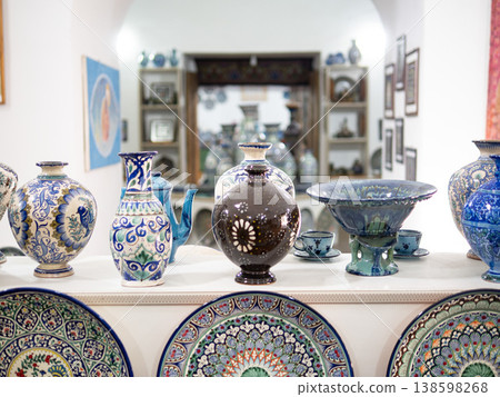 Ceramic shop 138598268