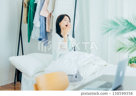 Waking up woman Waking up woman 138599356