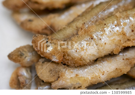 Image of deep-fried smelt (Japanese cuisine) Image of deep-fried smelt (Japanese cuisine) 138599985