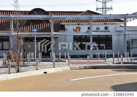 三重縣龜山市:JR龜山站及車站前的景色 三重縣龜山市:JR龜山站及車站前的景色 138601040
