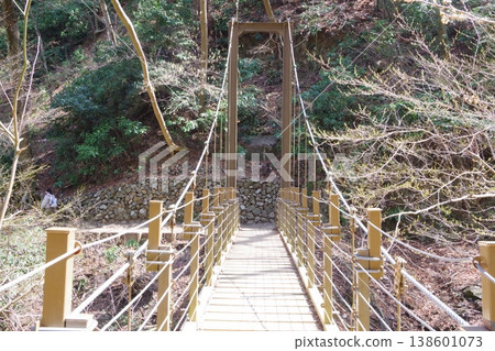 一座橋 138601073