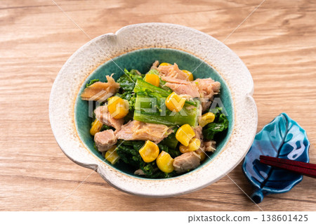 Rapeseed blossoms with tuna mayonnaise Rapeseed blossoms with tuna mayonnaise 138601425