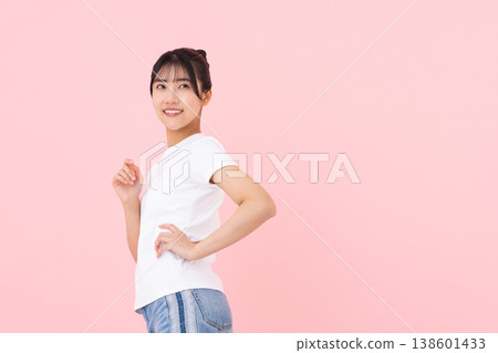 年輕女性的美麗 年輕女性的美麗 138601433