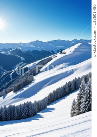 雪山之巅的宁静 冬日阳光下的雪域风光 138601480