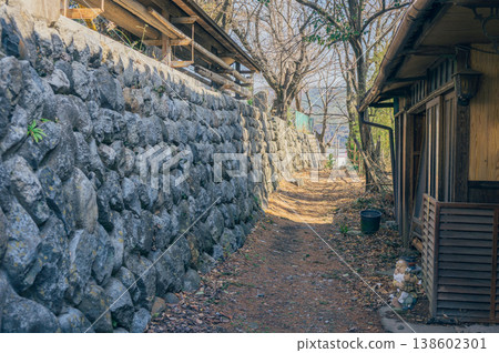 A charming little path [Miyata Village, Kamiina District] 138602301