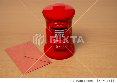 信箱和信件的圖片 信箱和信件的圖片 138604311