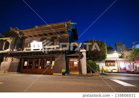 小江戶川越一番街商店街:傳統倉庫街景 小江戶川越一番街商店街:傳統倉庫街景 138606831