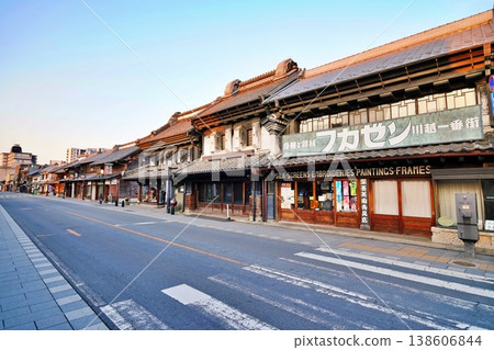Koedo Kawagoe Ichiban-gai Shopping Street: A townscape of traditional storehouses 138606844